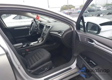 2015 Ford Fusion Se z USA, uszkodzony, nr VIN 3FA6P0H73FR210923